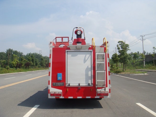 東風(fēng)D7水罐消防車(chē)（3.5噸）圖片